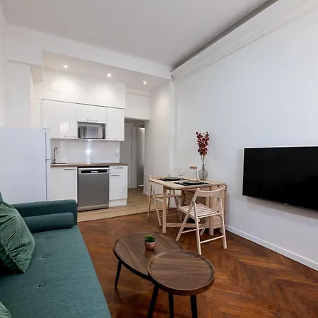 Elegance Mediterraneenne 3p, Avec Parking Апартаменты *